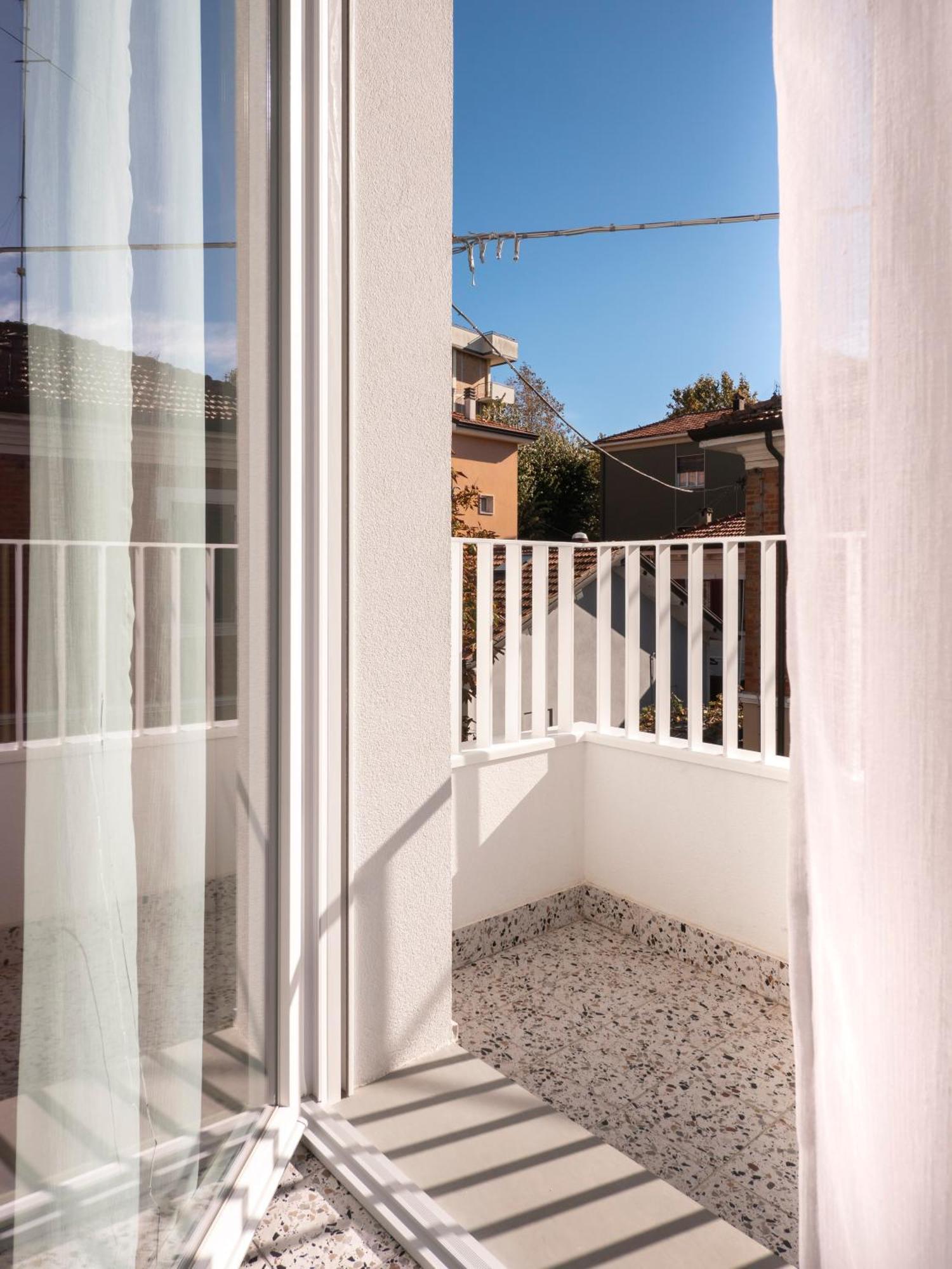 Zuara9Room Rimini Exteriör bild
